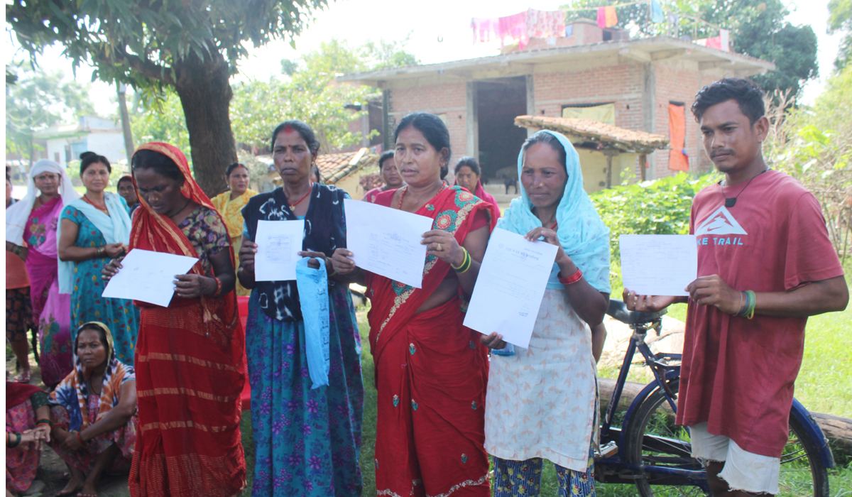 मुद्दा जित्नुको उपहार गाउँबाट बहिष्कार